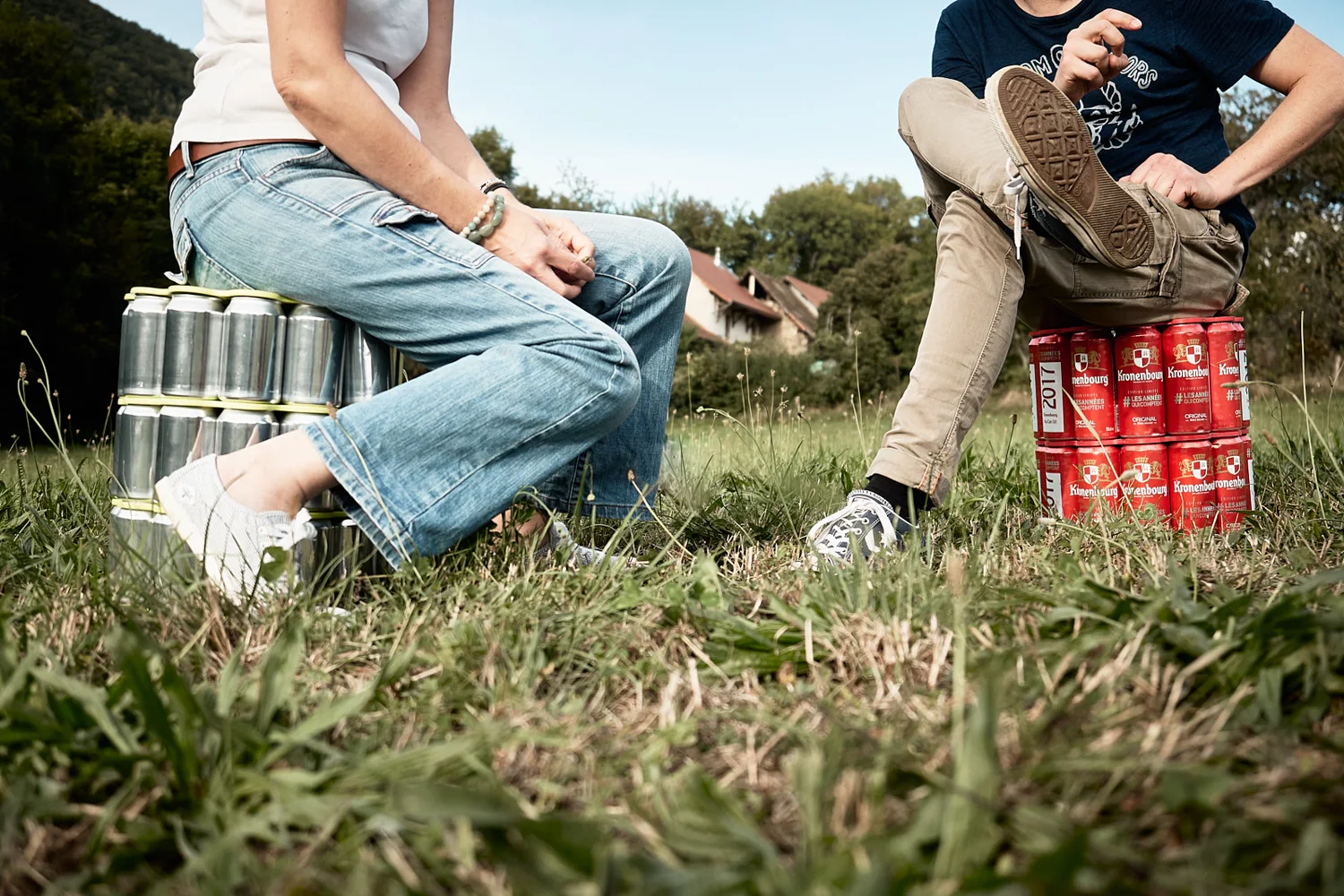 Tabourets Ellocan personnalisés en situation, usage extérieur